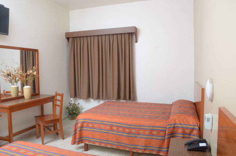 Hotel Delfines 22/65