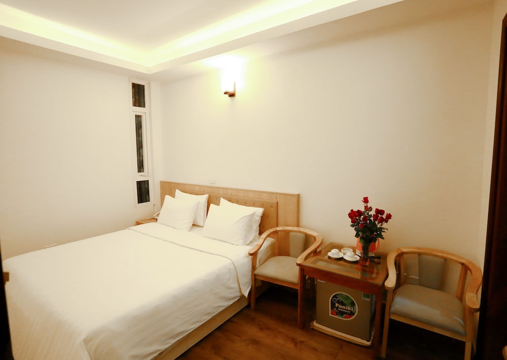 Queen Light Hotel 17/55