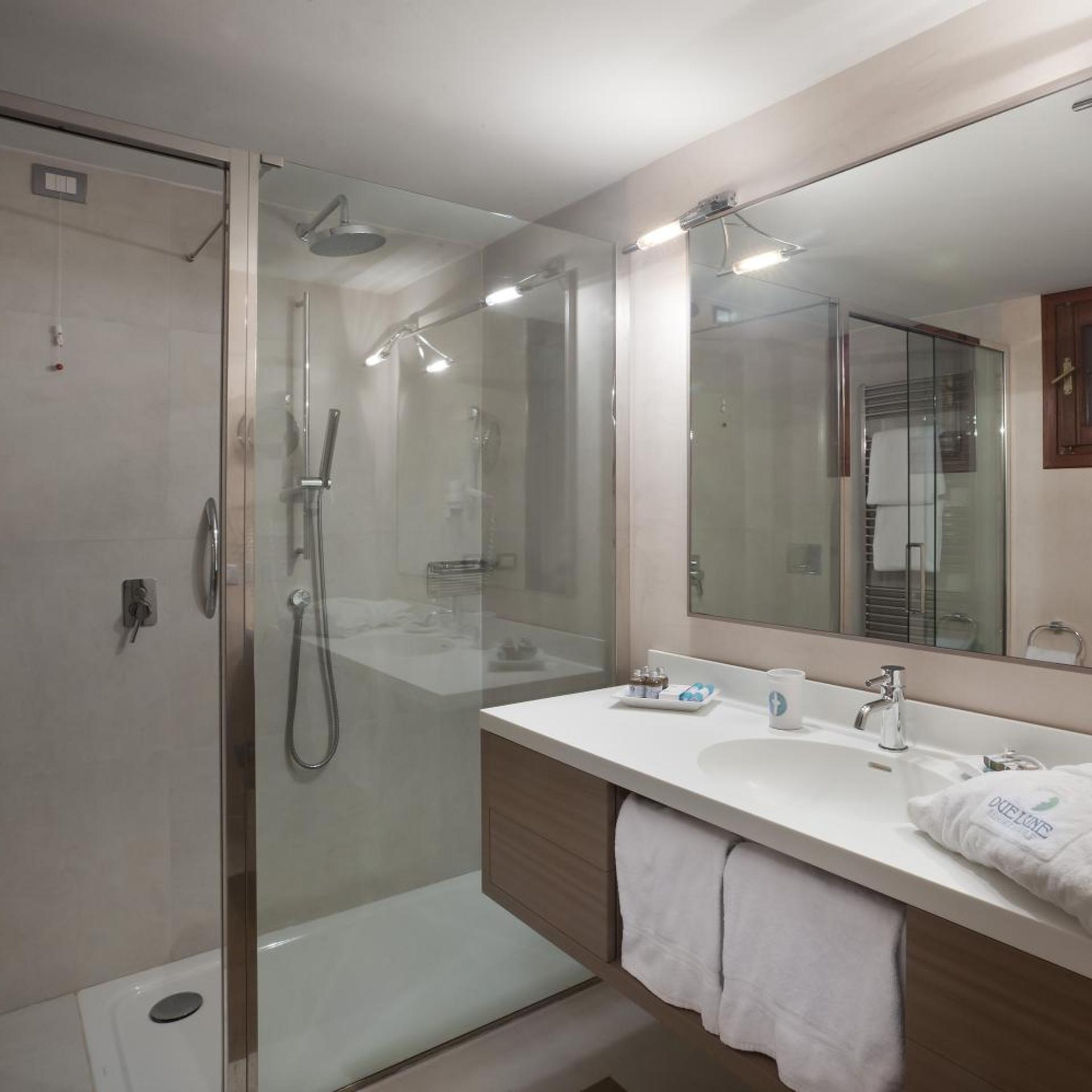 غرفة كلاسيكية بسرير مزدوج أو سريرين منفصلين، Due Lune Puntaldia Resort and Golf 5/6