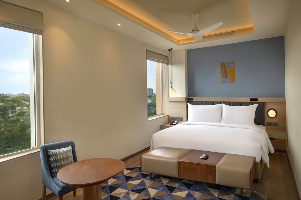 DELUXE, STUDIO, QUEEN BED