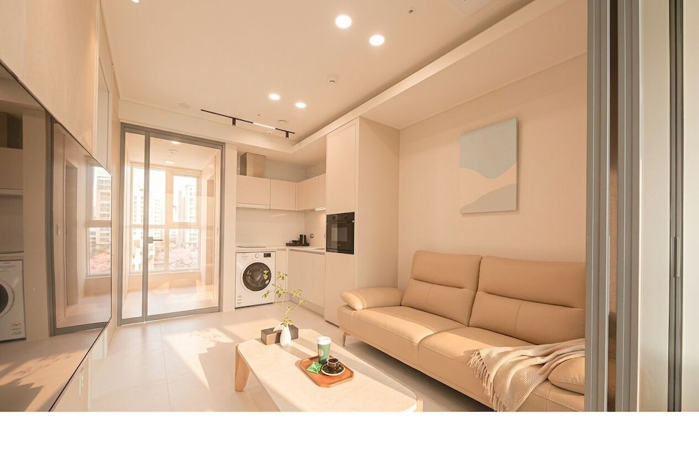 Sota Suite Busan Seomyeon 36/51