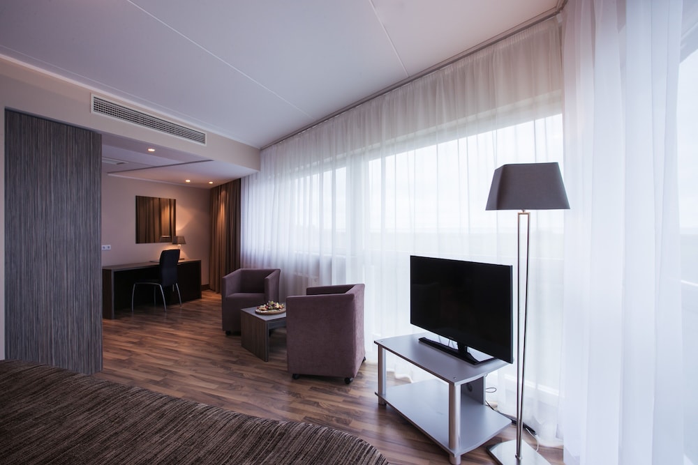 Hestia Hotel Strand 54/89