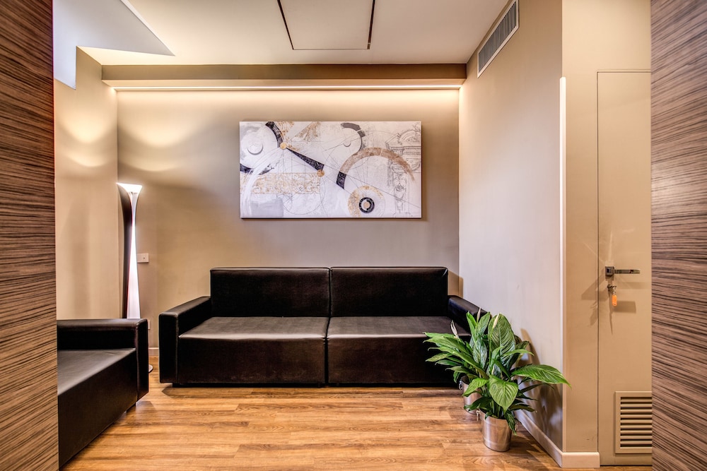 Lobby at Al Manthia Hotel, ROME