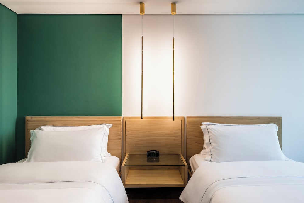 SUPERIOR, DOUBLE BED