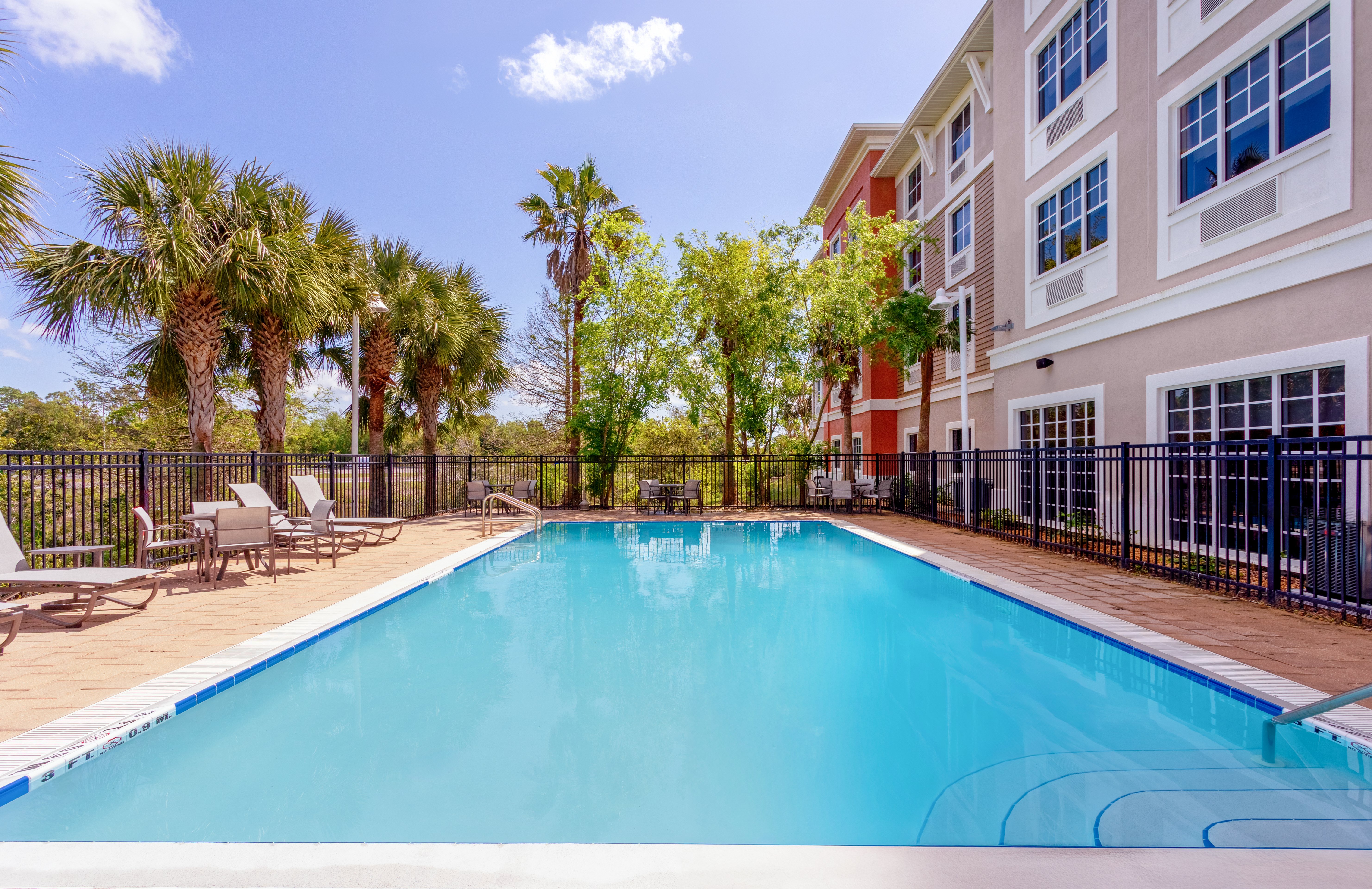 Holiday Inn Express & Suites Palm Coast - I-95 34/35