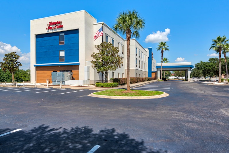 Hampton Inn Suites Pensacola I 10 North At University Town Plaza 53/57