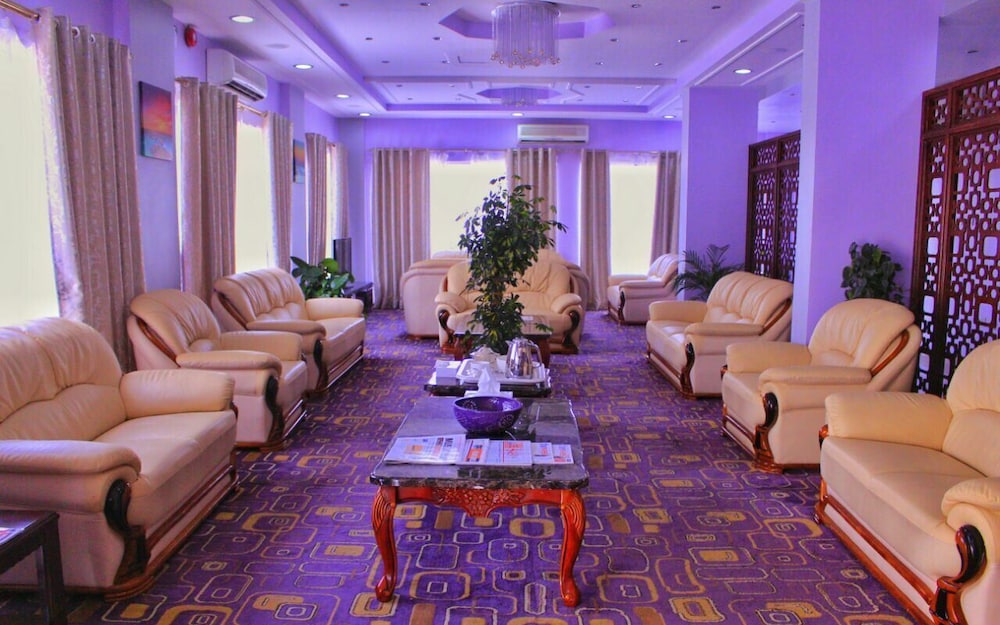 Royal Garden Hotel 11/19
