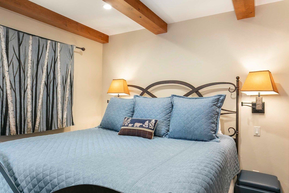 1 Bedroom, Platinum, 1 Queen and 1 Bunk Bed, Alcove
