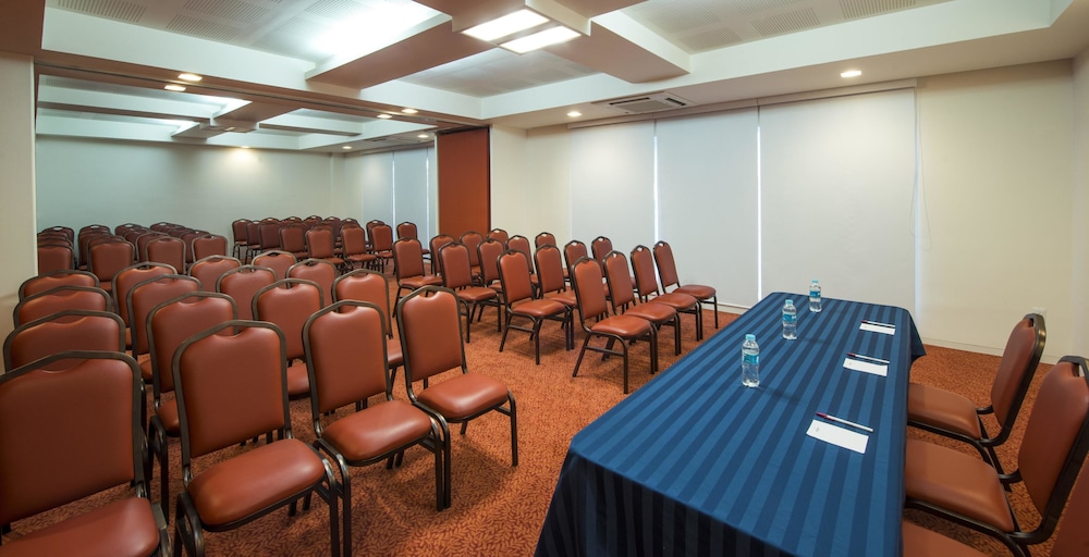 Hotel VM Express Queretaro 42/47