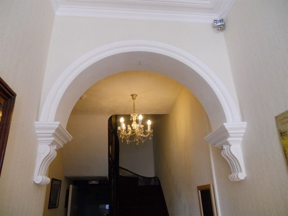 All Seasons Guest House 24/38