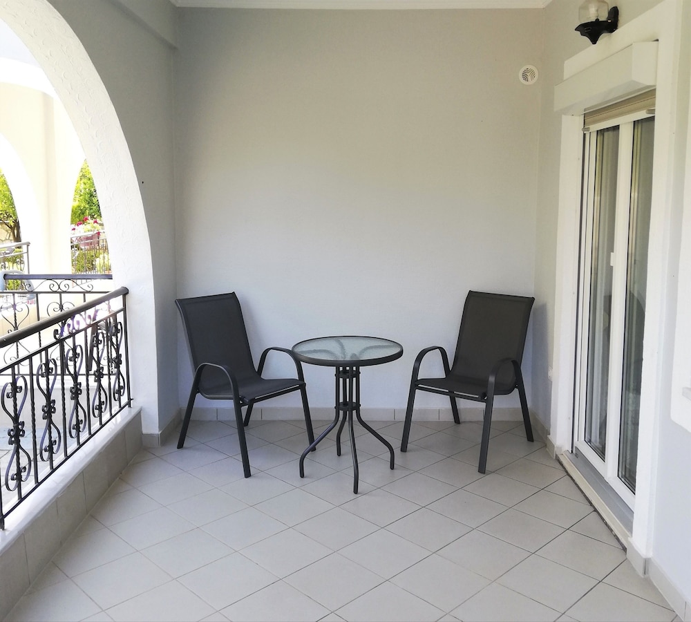 Delphin Rooms Sivota 17/50