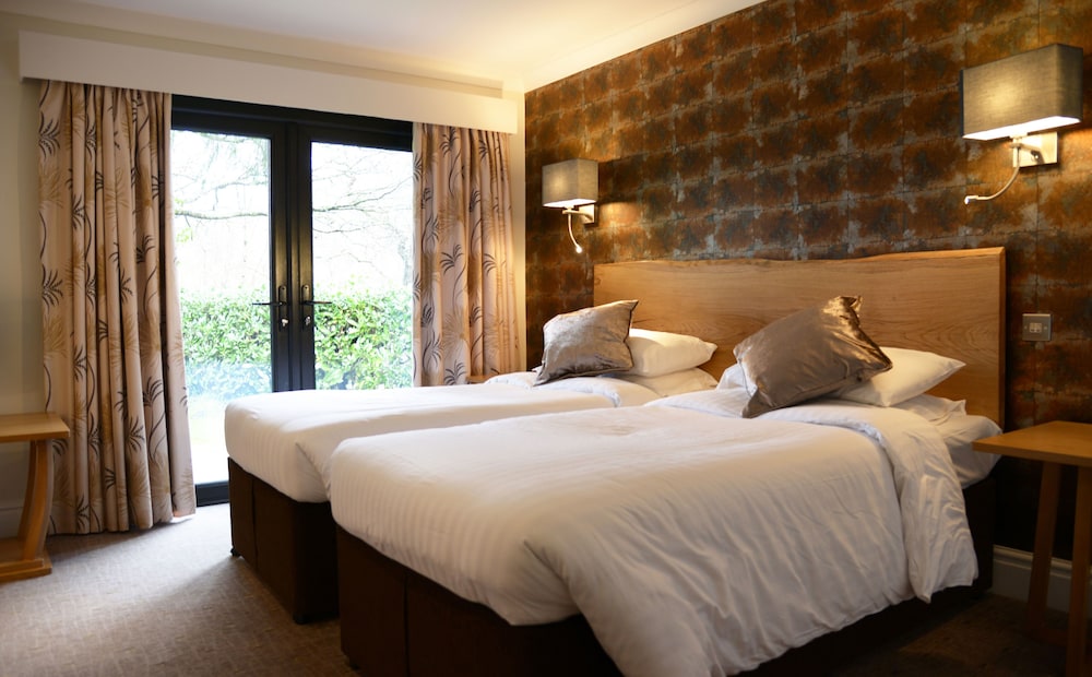 Superior, Lodge, Twin Beds