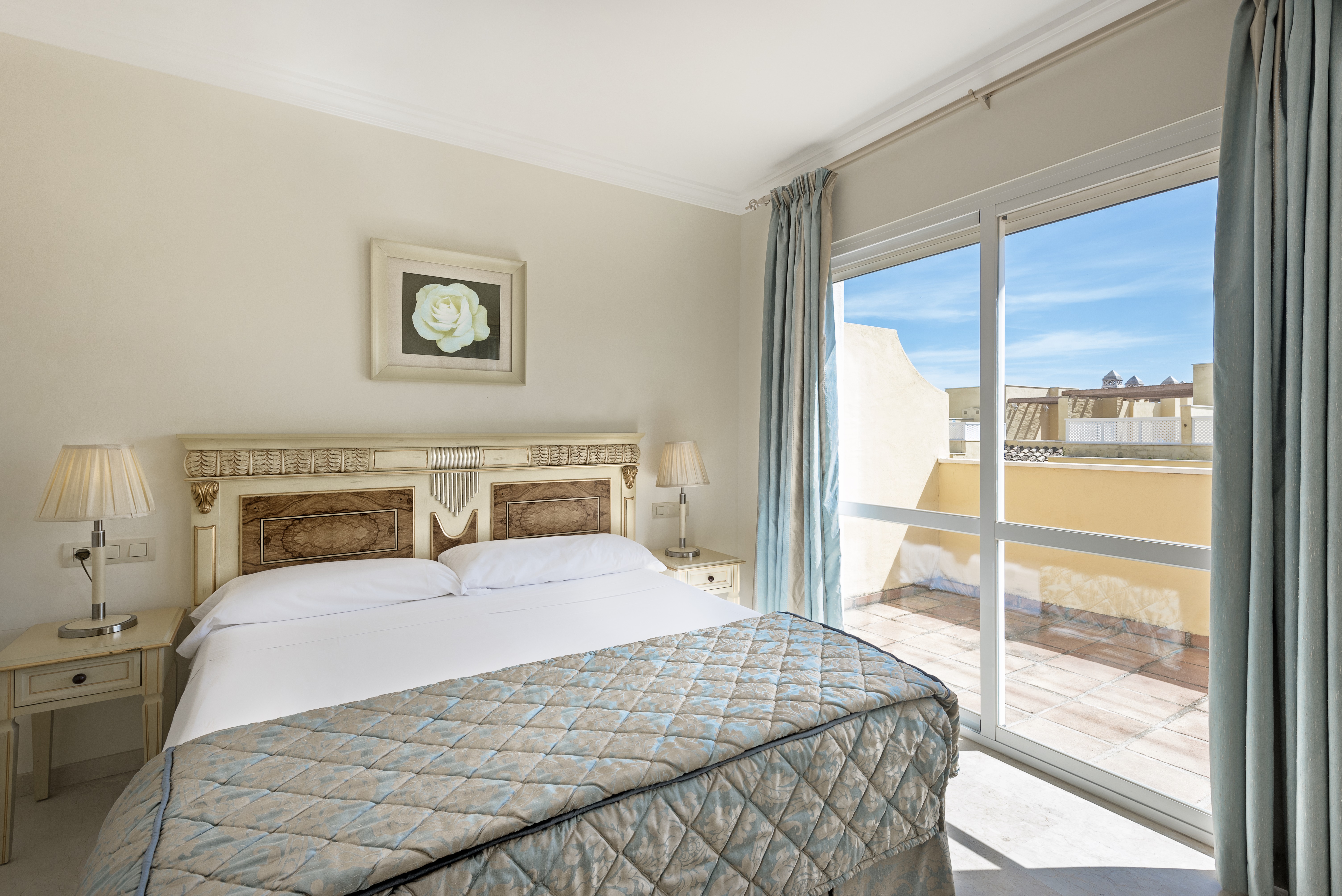3 Bedrooms, Villa