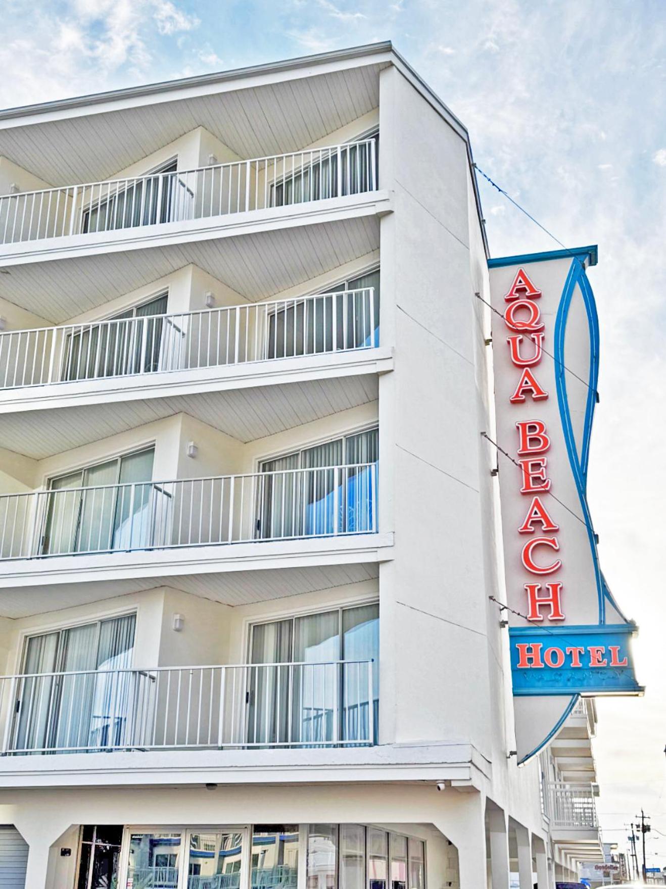 Aqua Beach Hotel 2/50