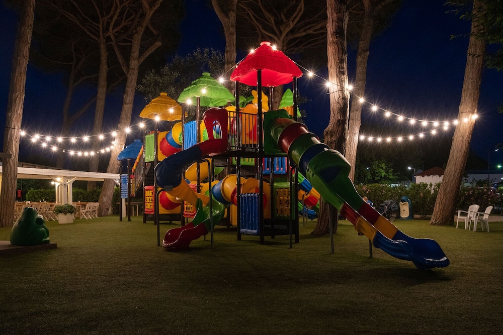 Club del Sole Adriano Family Collection 38/47
