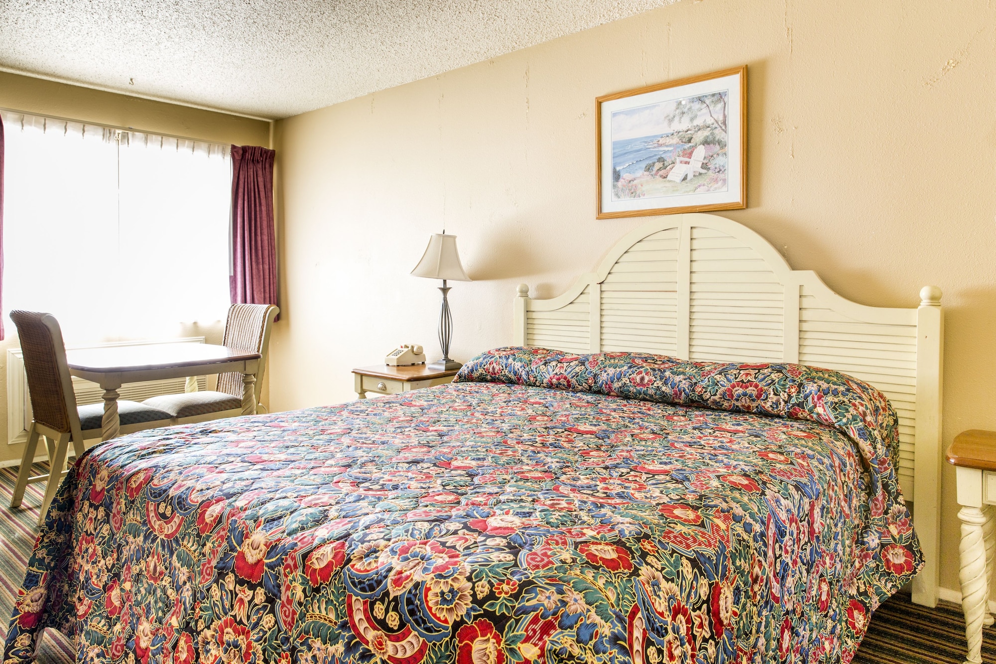 STANDARD, KING BED