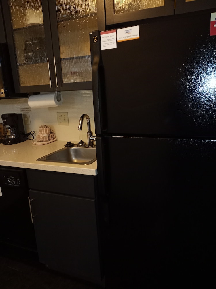 CANDLEWOOD SUITES MIDLAND SW 3/50