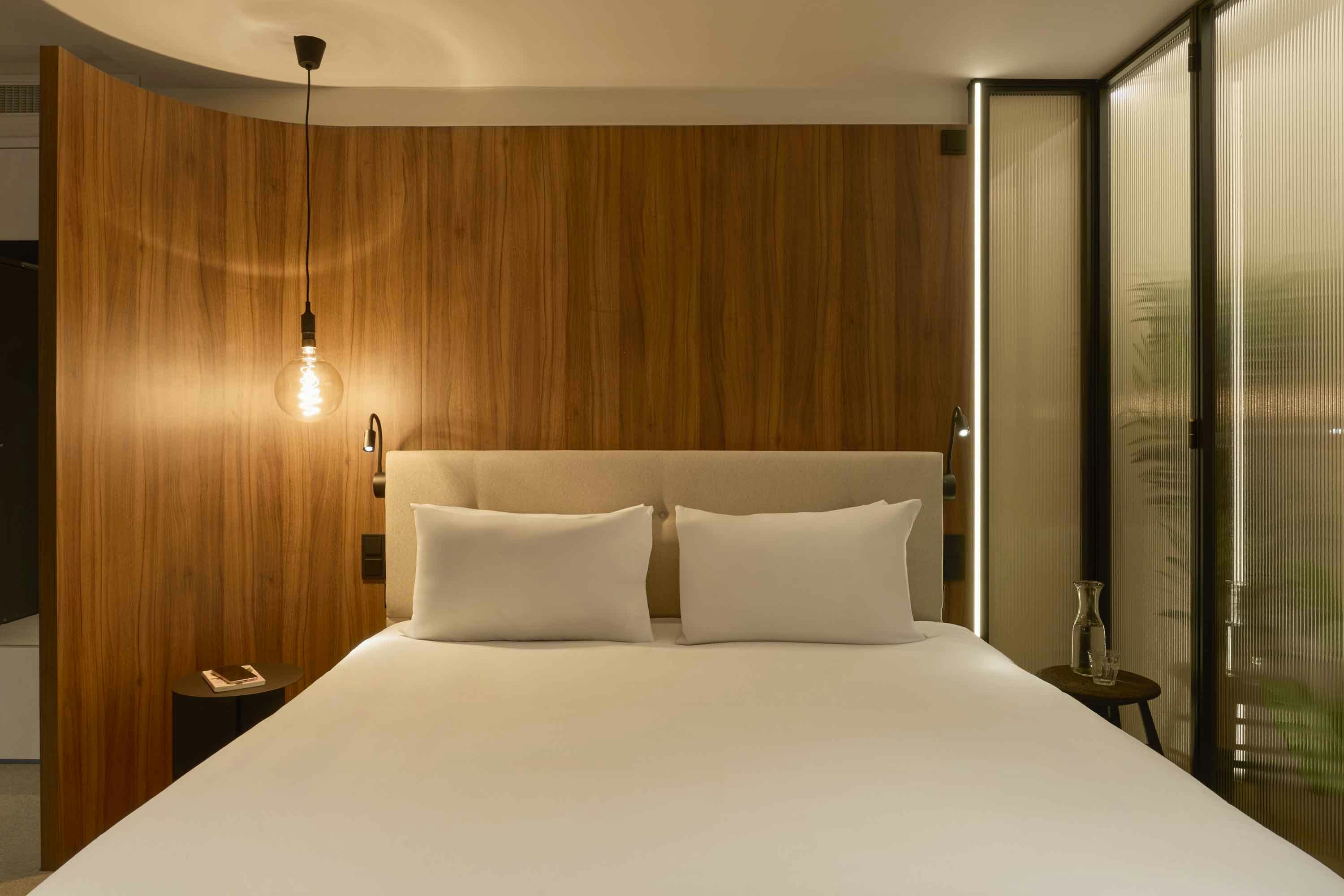 Good Hotel London 24/68