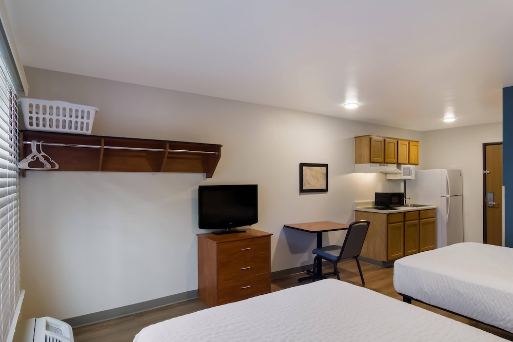 WoodSpring Suites Jacksonville East 295 Cruise Port 27/47