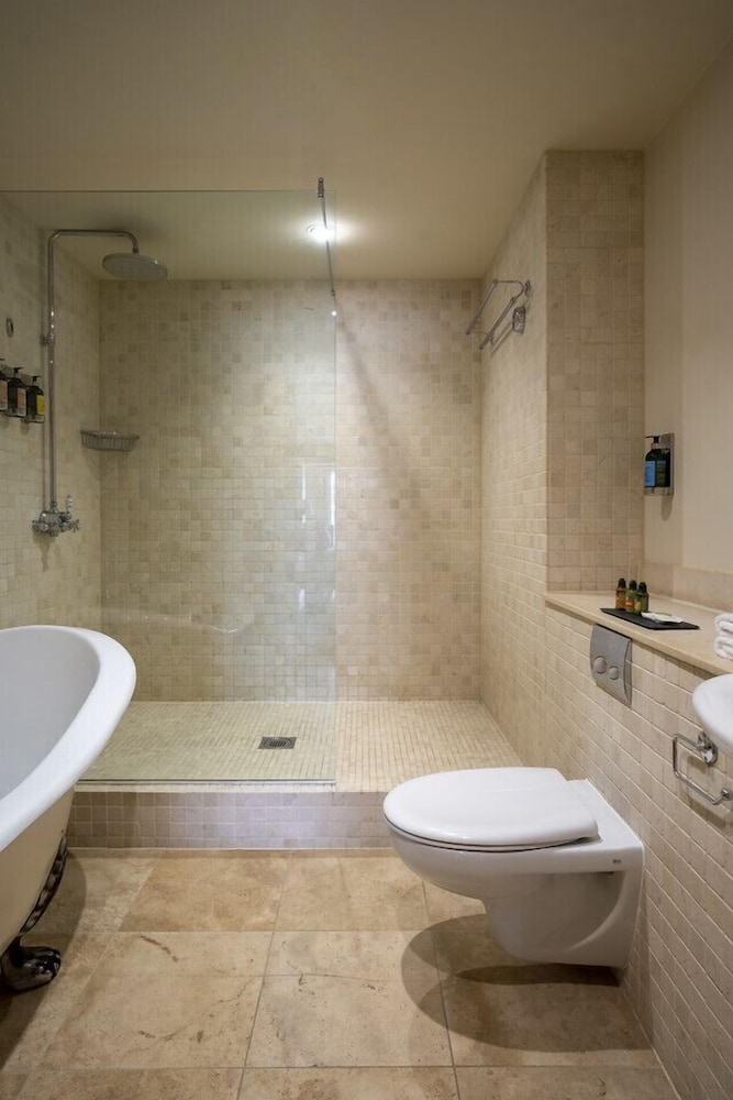 South Sands Hotel 48/50