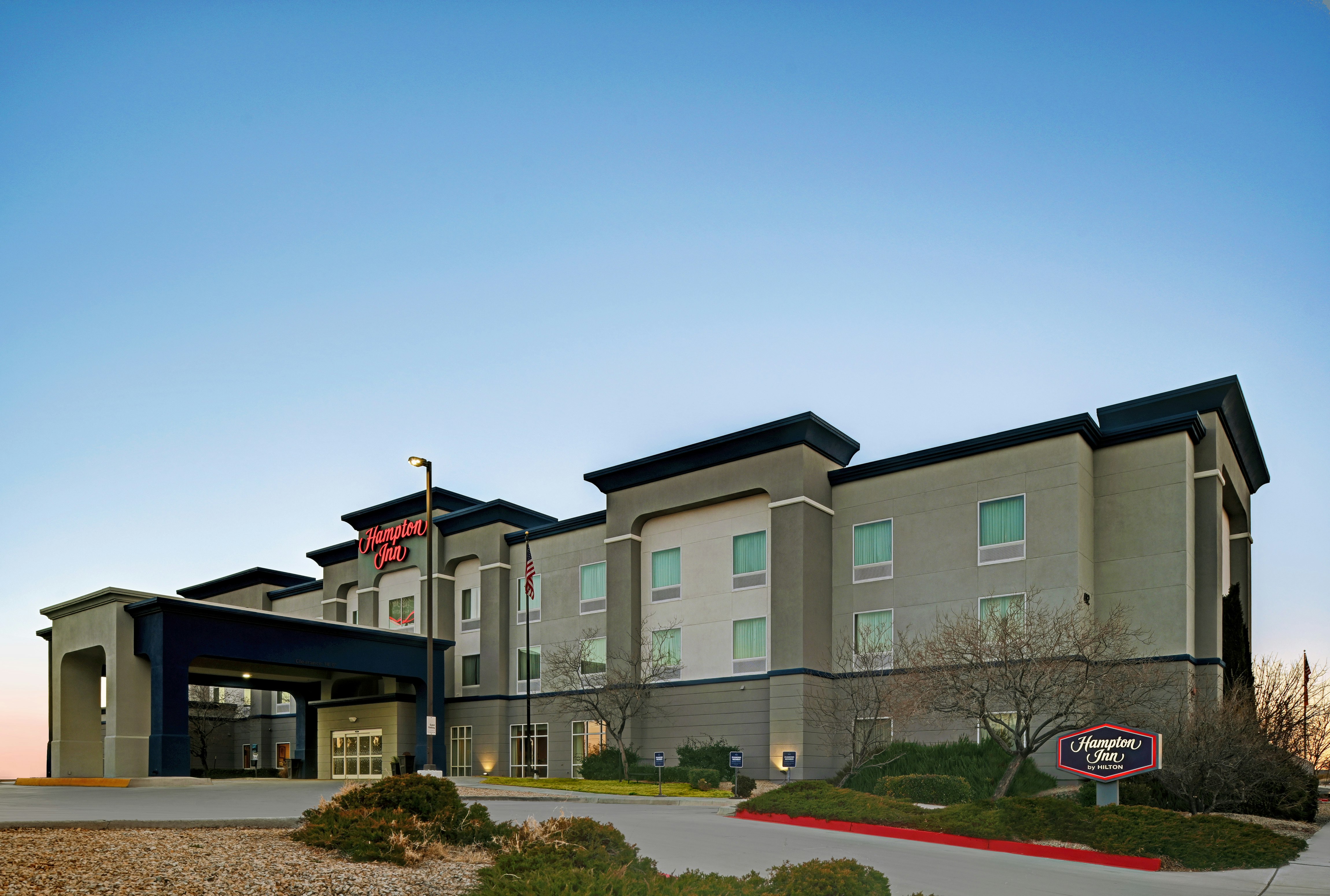 Hampton Inn Lordsburg 2/50