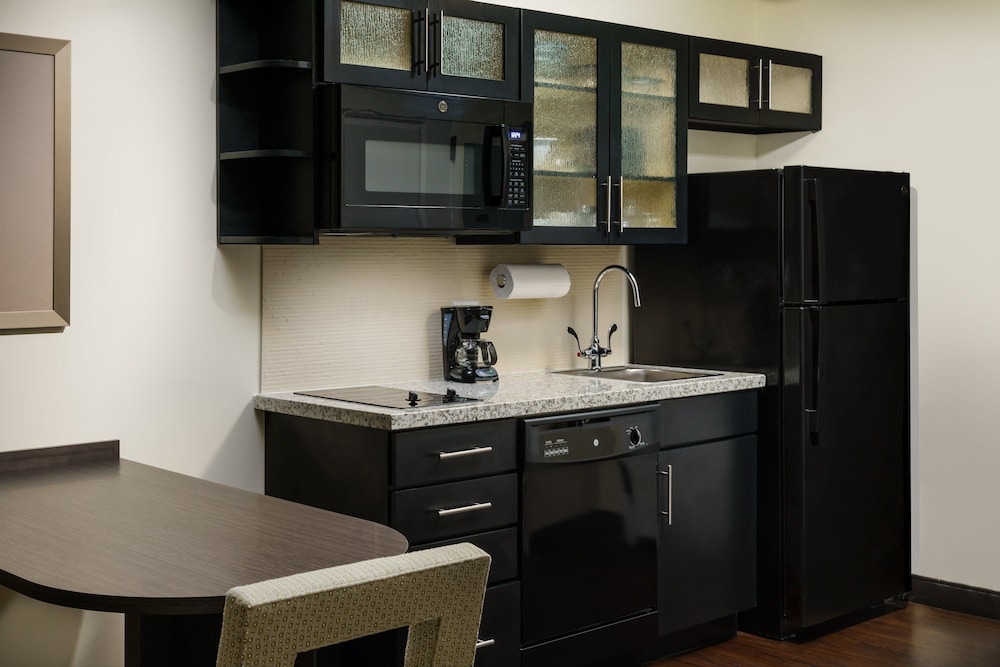 Candlewood Suites Orlando Lake Buena Vista 35/47