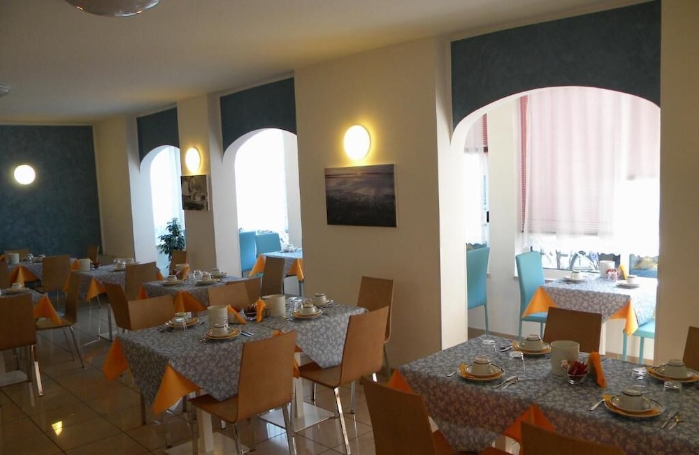 Hotel Eliani 45/47