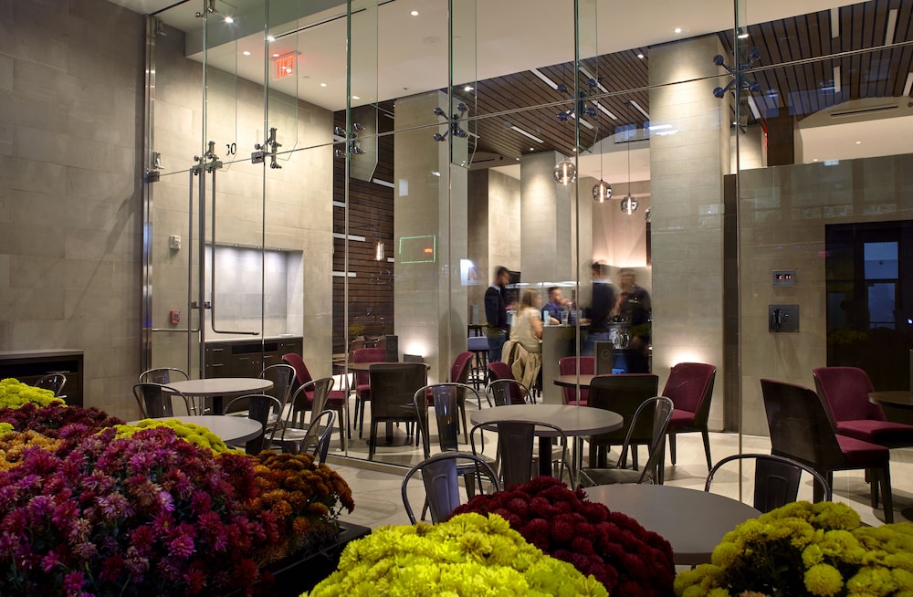 Hilton Garden Inn New York Times Square North 28/38
