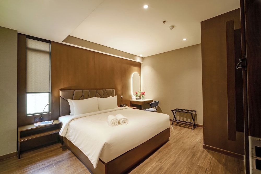 Nhat Ha Lavish Hotel 13/40