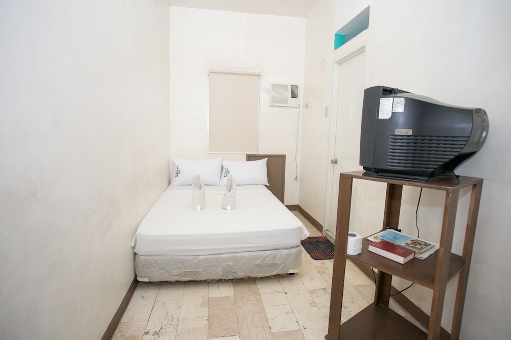 Gv Hotel Dipolog City 13/35
