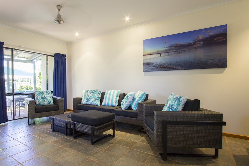 Broome Beach Resort 29/48