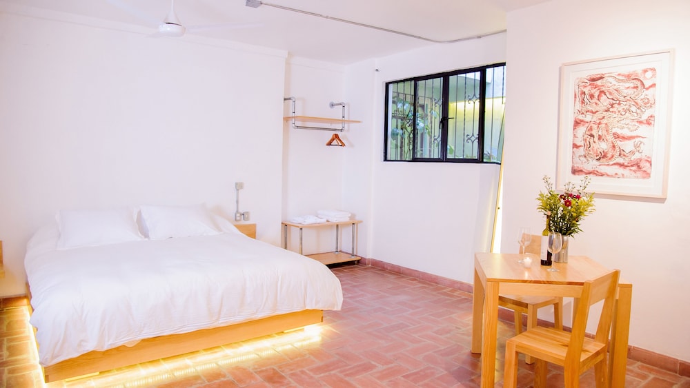 Agrado Guest House 19/56
