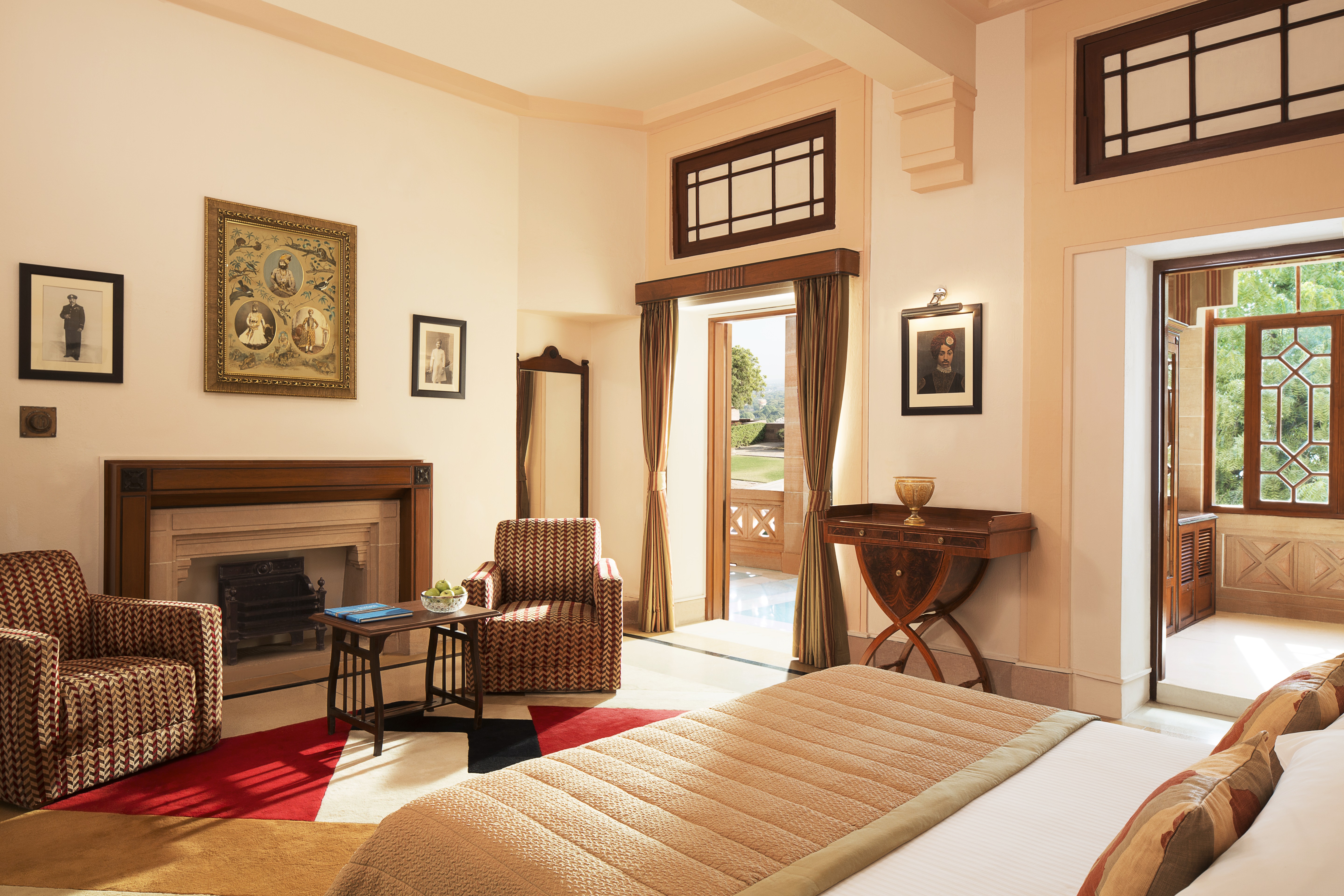 Palace, Twin Beds