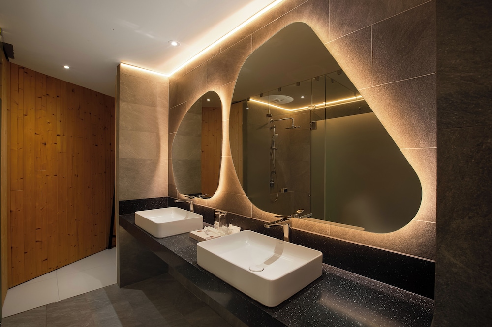 Pino Latte Resort and Hotel 49/50
