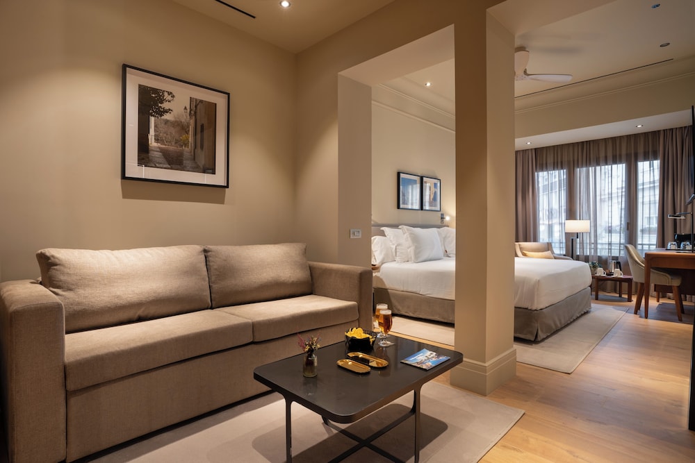 H10 Palacio Colomera 50/77