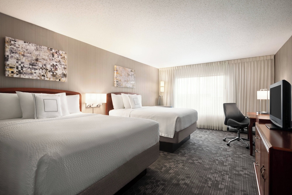 Room at Courtyard Chicago Bloomingdale, BLOOMINGDALE - IL