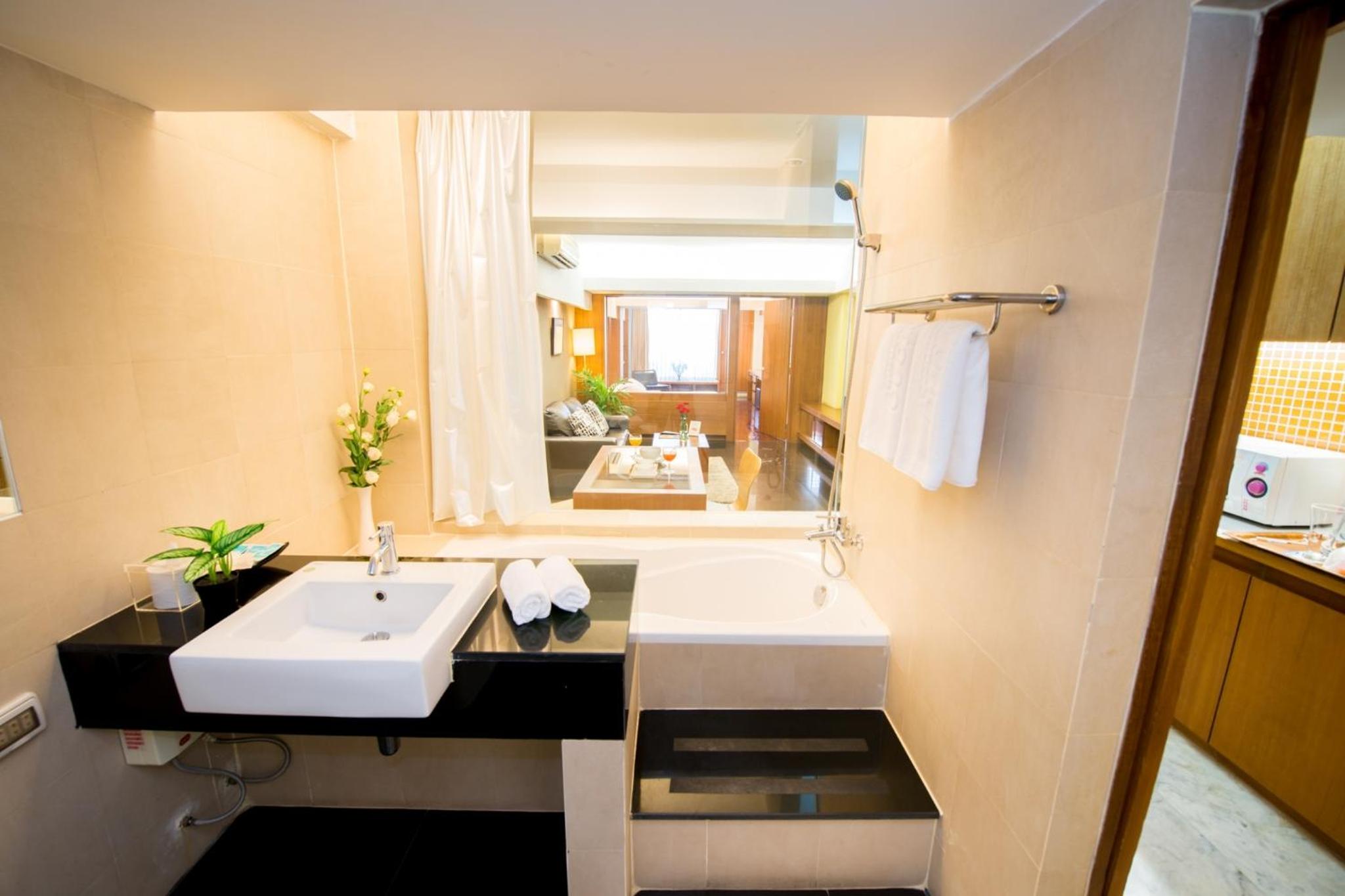 جناح بشرفة بغرفة نوم واحدة، Laemtong Hotel Serviced Apartment 3/3