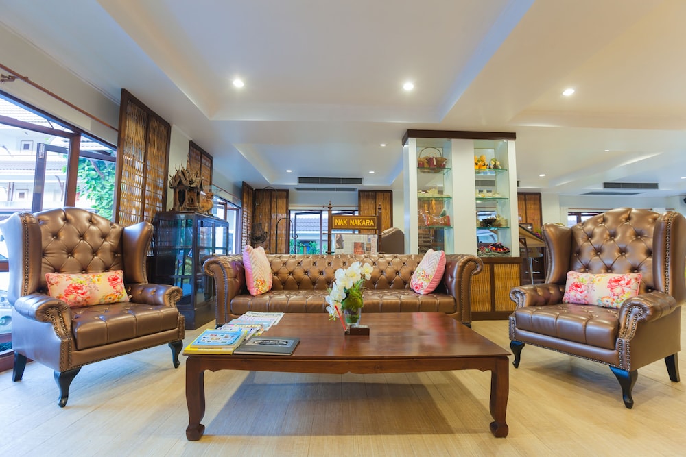 Nak Nakara Hotel 48/74