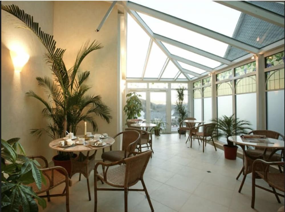 HOTEL SNORRENBURG 18/24