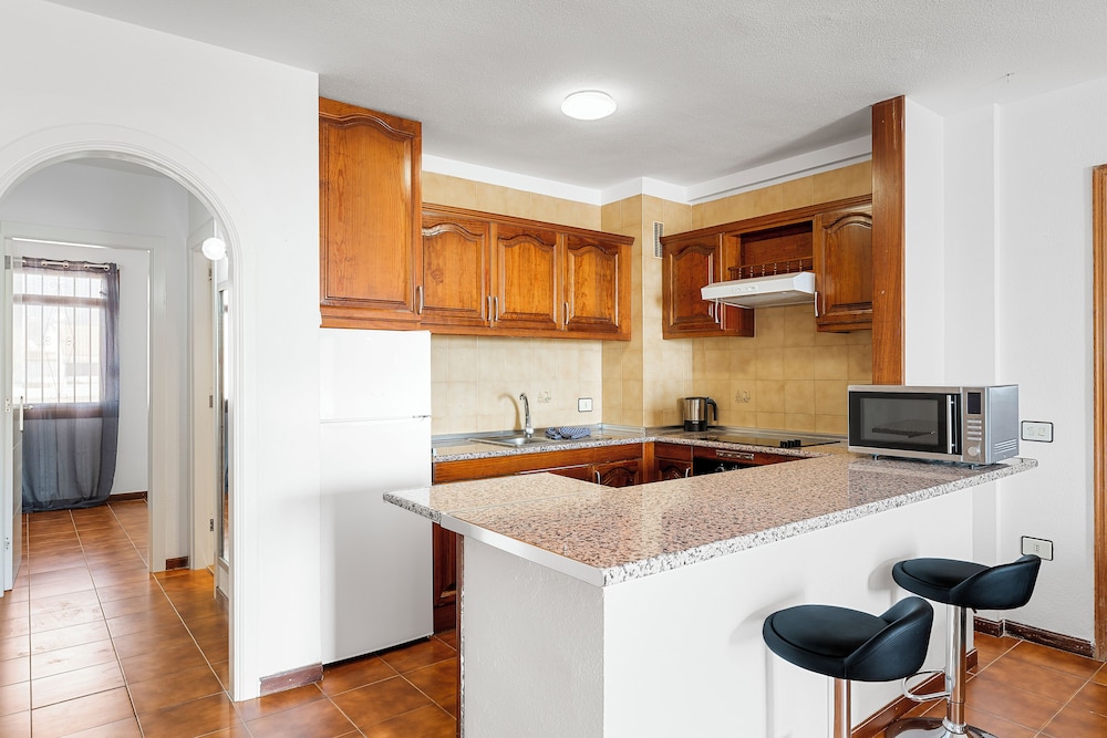 PALOMA BEACH APARTMENTS 12/57