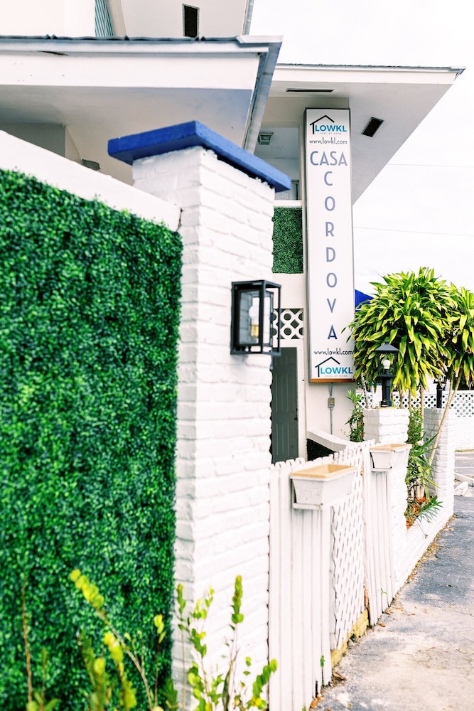 The Bridge at Cordova Boutique Hotel and Hostel 2/51
