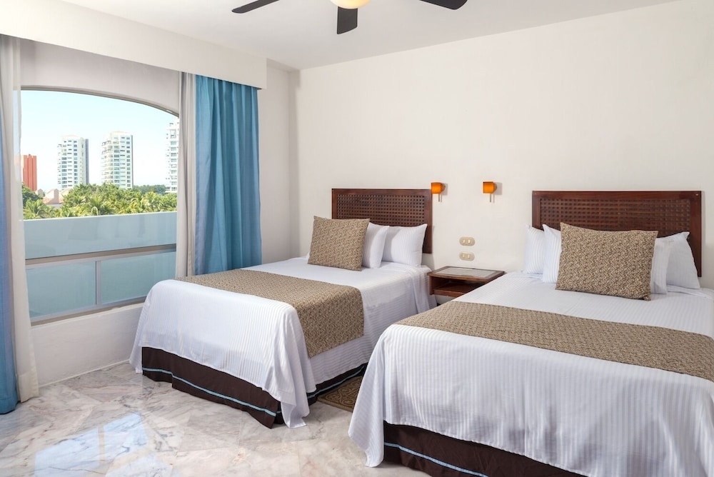 Vamar Vallarta All Inclusive Marina and Beach Resort 11/50