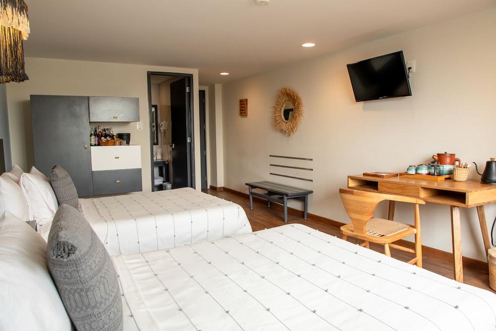 Hotel B Urban Xaman 8/50