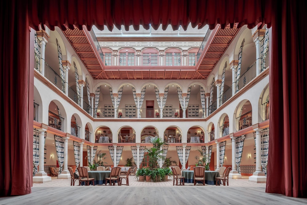 Cristine Bedfor Sevilla Boutique Hotel 7/63
