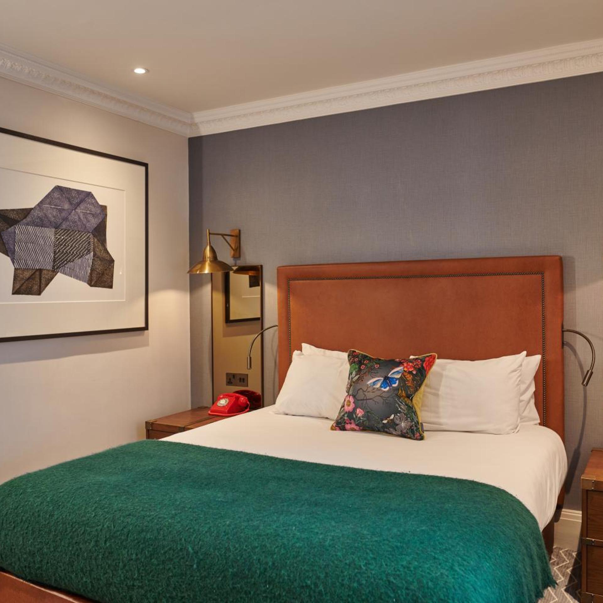 Semi Basement, Double Bed
