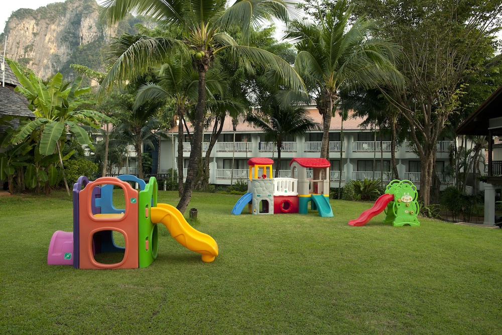 Aonang Villa Resort 62/75