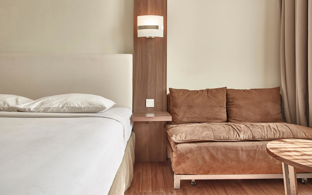 Grand Cikarang Hotel 23/50