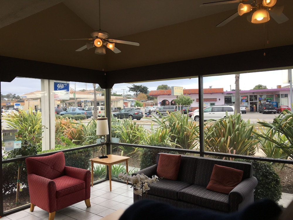 Sand Dollar Inn 41/60