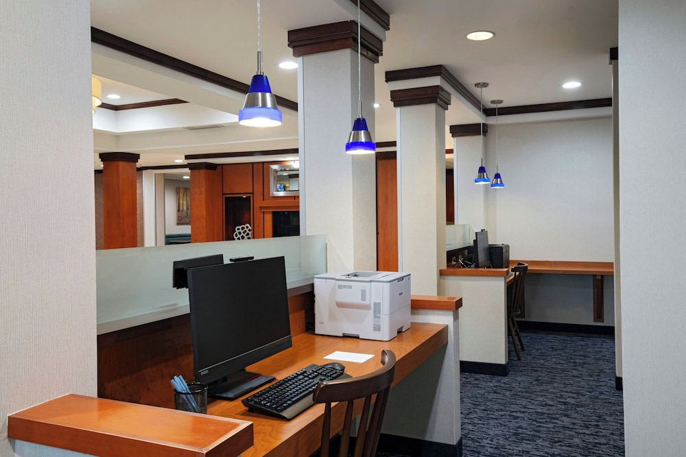 Fairfield Inn and Suites Tulsa South Medical District 40/47
