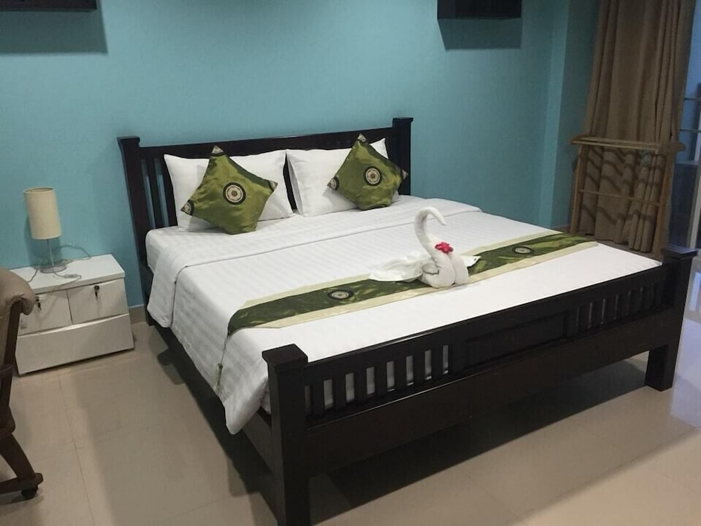 Ananya Residence Service Apartment 12/65